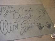 Hand und Fussabdr&uuml;cke vor dem...