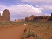 Mit dem Auto durch das Valley