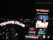 Werbedisplay vor dem Mirage