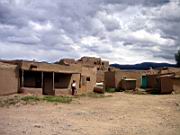 Pueblo-H&auml;user...