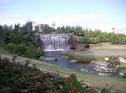 Wasserfall am Golfplatz