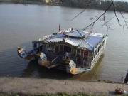 Fahrt auf dem Parf&uuml;m-Fluss